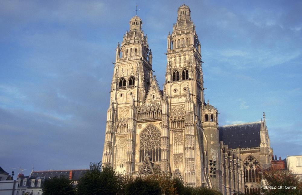 L'Historique / Basilique St Martin Apartamento Tours Exterior foto