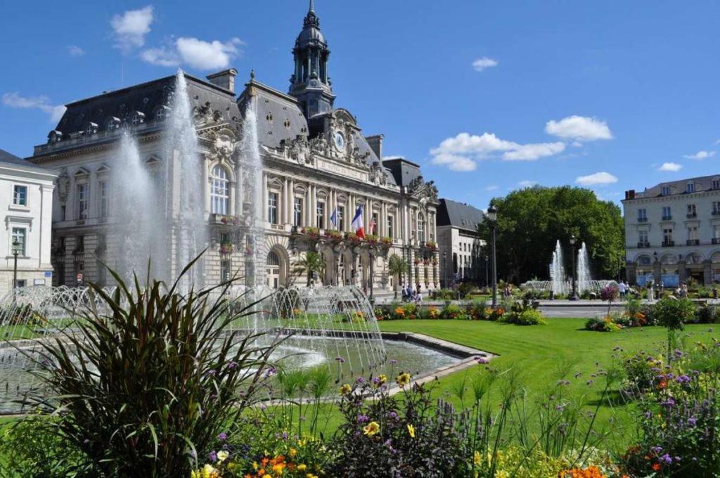 L'Historique / Basilique St Martin Apartamento Tours Exterior foto